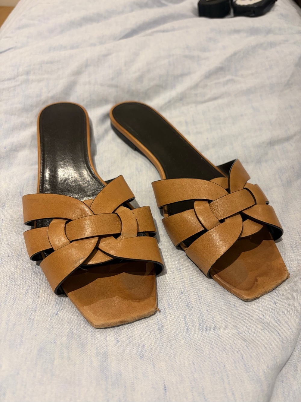 Saint Laurent Tribute Slides “Gold Brown”